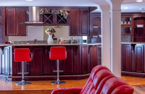 Scaggsville Apartment | Luxurious Private Basement Suite in Ashton