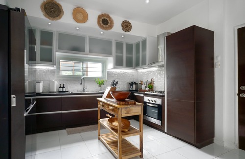 Bacnotan Villa | Luxurious,Private,Beachfront home with Garden and Stunning Pool Views
