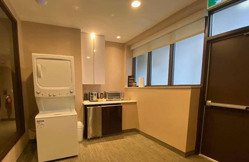 Downtown St. John's House | Luxurious private downtown room