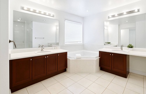 Markham House | Luxurious private Master bedroom