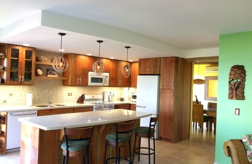 El Ocotal Villa | Luxurious private villa with breathtaking views & beautiful resort amenities