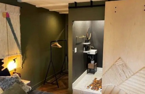 Burleson House | Luxurious Retreat for creatives/comfort seekers!
