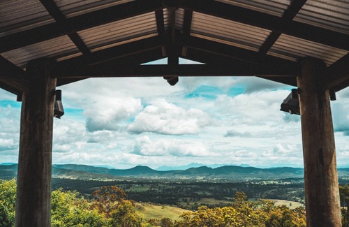 Sarabah House | Luxurious Retreat|Heated PoolO'Reilly's Canungra Vineyard|Gold Coast Hinterland