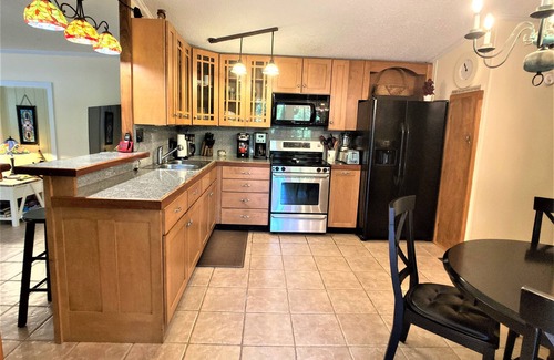 Bakersville Cottage | Luxurious Romantic Blue Ridge Mt retreat w/trout creek/pond/Roan Mt. view