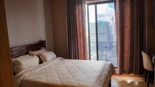 Central Business District Apartment | Luxurious Royal Pinnacle by Eccleston