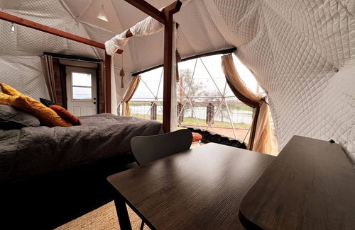 Wheatland RV Rental | Luxurious Rustic Dome with Private Deck and Picnic Table in California