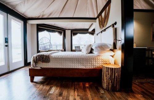 Coosa Other | Luxurious Safari Tent for a Romantic Getaway in Cedar Bluff, Alabama