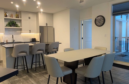 Golden Condo | Luxurious Ski Condo w/Hot Tub and Amazing Views