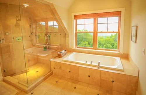 Waitsfield House | Luxurious slopeside retreat