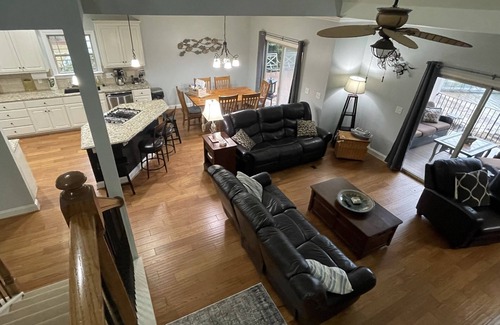 Lavonia House | Luxurious & Spacious Lake Hartwell Home
