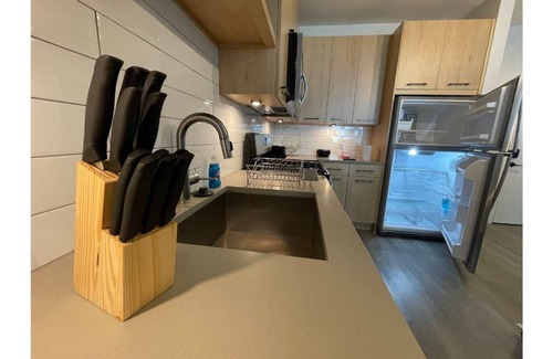 Cumberland Condo | LUXURIOUS SPACIOUS PLACE NEAR TRUIST PARK!