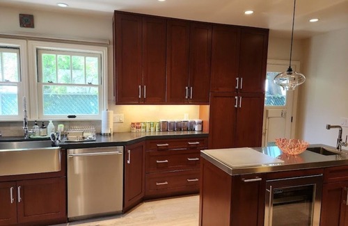 Hollywood House | Luxurious Spanish villa w/pool+spa, pets welcome
