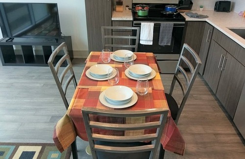 Southgate Apartment | Luxurious Stay At Houston Medical Center