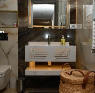 Mrezga Apartment | Luxurious Stella 2-bedroom Apartment with Pool
