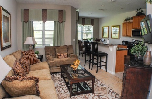 Reunion House | Luxurious & Superb 3bd Reunion Townhome. Close to Disney!