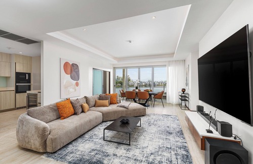 Choeng Thale Apartment | Luxurious Beachfront Penthouse