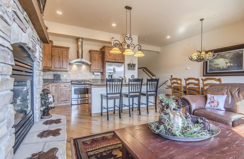 Bear Crossing House | Luxurious Townhouse with Unrivaled Views Overlooking Winter Park Resort