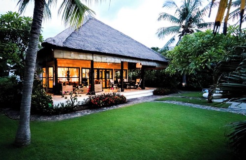 Bukti Villa | Luxurious & Tranquil Beachfront Oasis ~ snorkeling