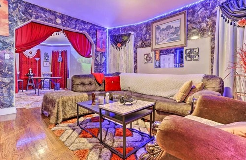 Newark Apartment | Luxurious Tranquil Home-10 minutes downtown