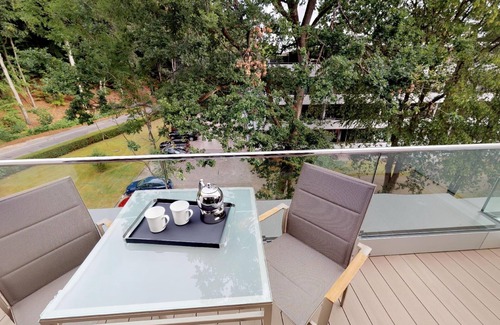 Timmendorfer Strand Apartment | Luxurious vacation apartment 3.07 with balcony - dog-friendly, close to the beach & barrier-free