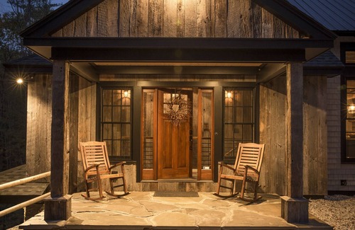 East Madison House | Luxurious Vacation Retreat with Private Lake & Resort Amenities