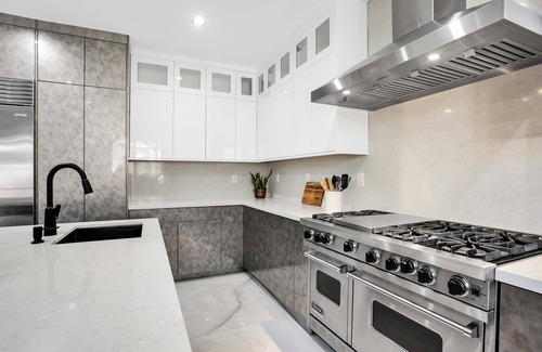 Granada Hills South House | Luxurious Vacation Villa with Lap Pool