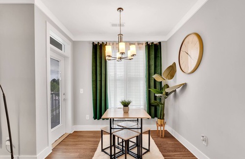 Northeast Raleigh Apartment | Luxurious Vibrant Stay with all Amenities