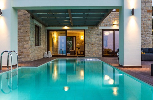 Kissamos Villa | Luxurious villa Emilia with amazing view