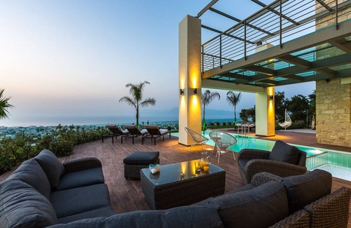 Kissamos Villa | Luxurious villa Emilia with amazing view