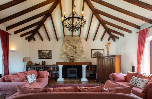 Ronda House | Luxurious Villa "Finca La Cabra Ronda" with private Garden and Pool, Fireplace and Wi-Fi
