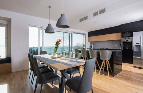 Kozino Villa | Luxurious Villa in Kozino with Fenced Garden