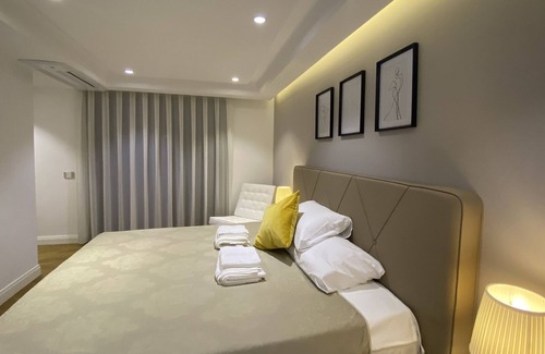 Cesme Villa | Luxurious Villa in Mamurbaba - Privatepool - 800sqm Garden - 5min from Beach!