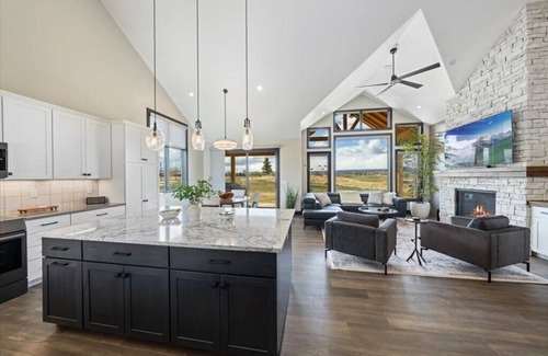 Montrose Villa | Luxurious Villa on Bridges golf course, only an hour from Telluride