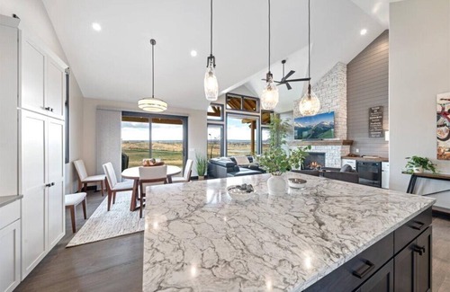 Montrose Villa | Luxurious Villa on Bridges golf course, only an hour from Telluride