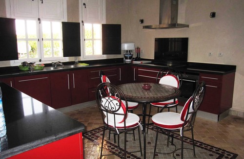 El Aggada Villa | luxurious villa overlooking the atlas, 15 x6 pool, golf driving range, tennis