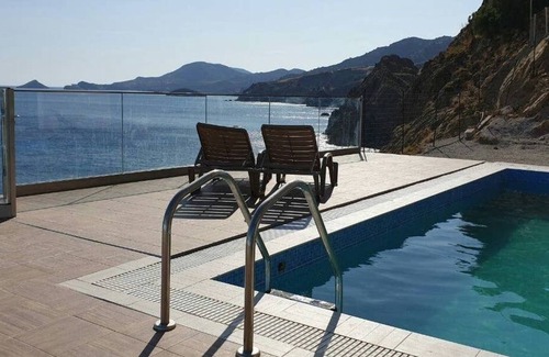 Faistos House | Luxurious Villa Paradise PRIVATE BEACH & pool