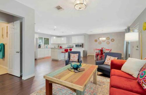 Downtown San Antonio Villa | Luxurious Villa with Private GAME ROOM – Your Ultimate Retreat for Fun and Relaxation!