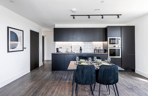 Kensal Green Apartment | Luxurious West London Apartment