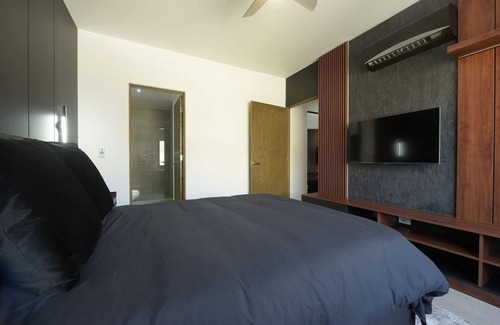 Santa Catarina Apartment | Luxurious with private balcony in Valle Poniente