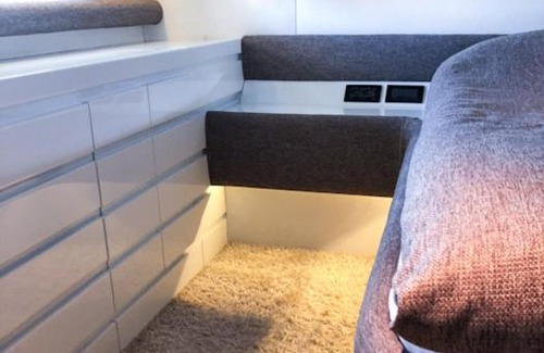 Kungsholmen Boat Rental | Luxurious Yacht