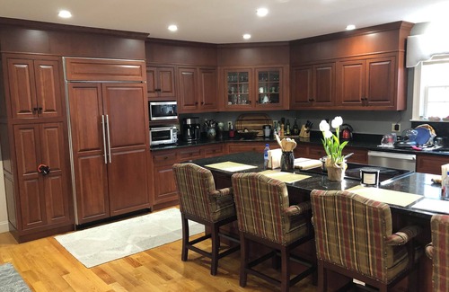 Yarmouth Port House | Luxurious Yarmouthport escape with 3 bedrooms 3 bath sleeps 11, dog friendly