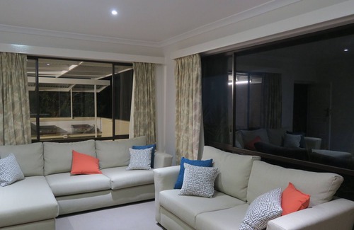Sea Lake House | Luxuriously Appointed, Spacious and Private. Just 5 Minutes From Lake Tyrrell