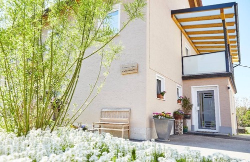Waldkirchen Apartment | Luxuriously furnished vacation apartment in the forest with e-bike rental