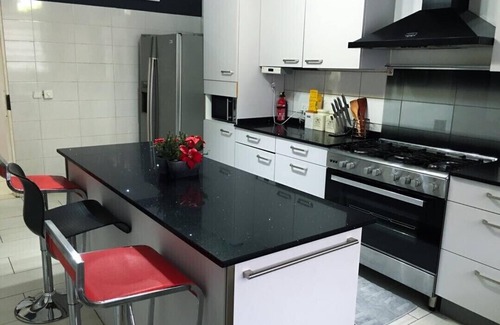 Nungua House | Luxuriously furnished modern home with open-plan design. Tema Spintex