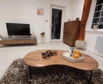 Wainscot Apartment | Luxury 1 Bed Apartment In The Centre Of Rochester