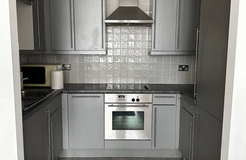 Cardiff City Centre Apartment | * Luxury 1 Bed Penthouse - City Center * NEXT TO STADIUM