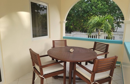 West End Village Apartment | Luxury 1-bedroom apartment off beautiful Meads Bay with WiFi, AC