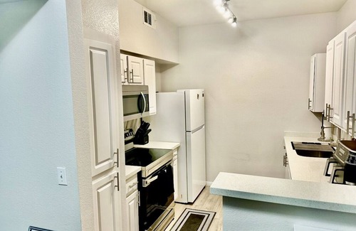 Centennial Hills Condo | Luxury 1 Bedroom, 1 Bathroom Las Vegas Condo