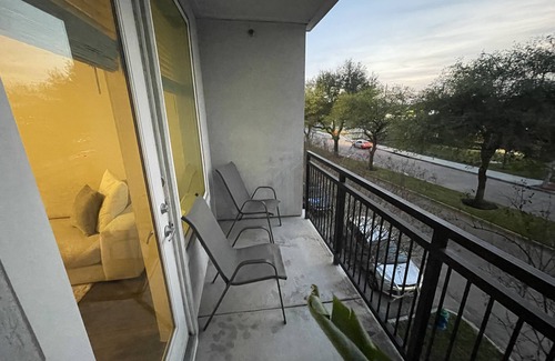 Westchase Apartment | Luxury 1 Bedroom Apartment