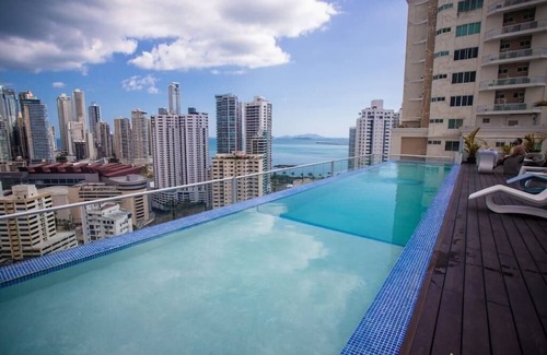 Marbella Condo | Luxury 1 bedroom apt free parking and balcony